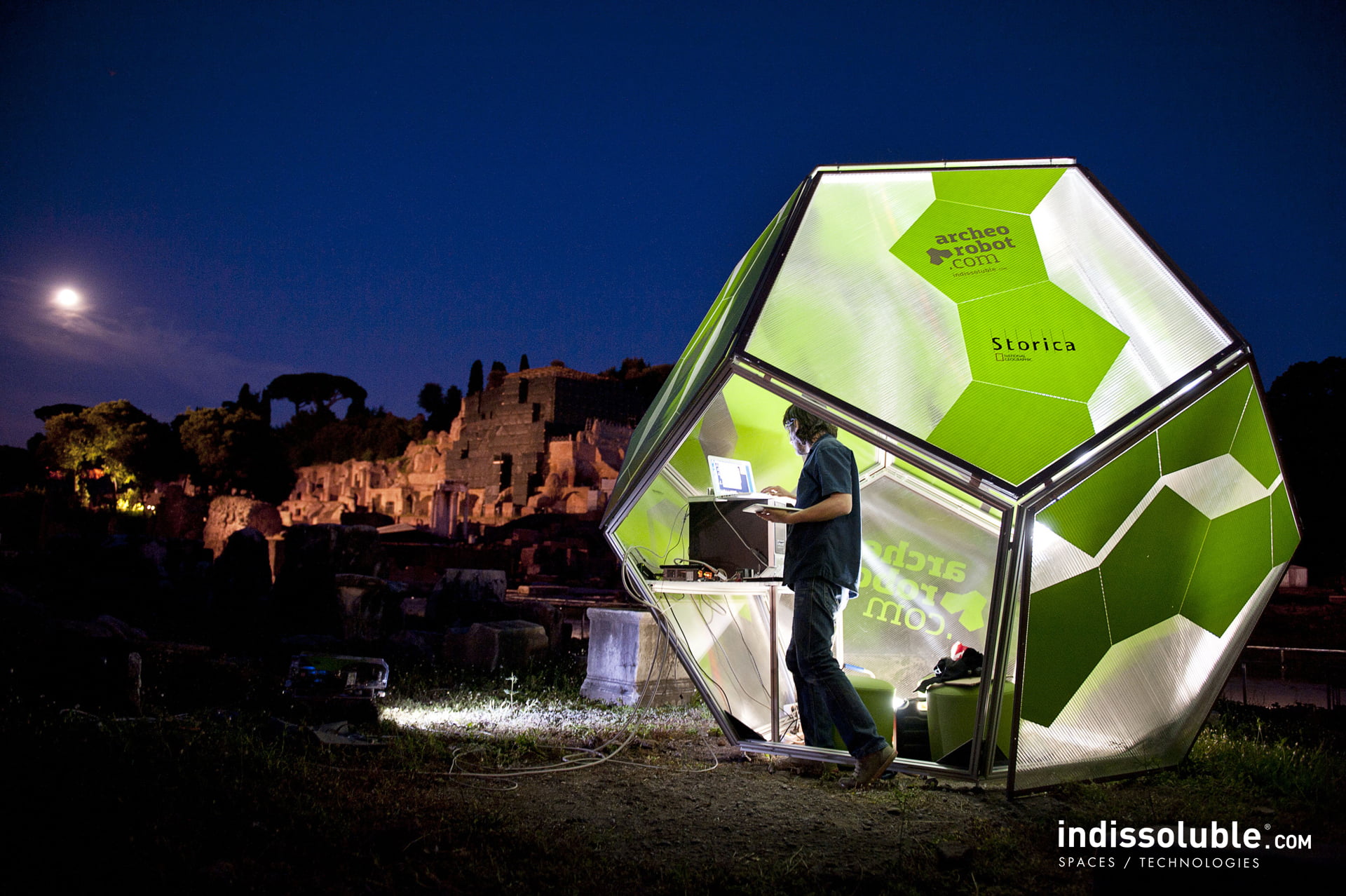 Indissoluble Indissoluble Scanning 2000 years-old sewers ARCHEOROBOT Riccardo Auci© - flickr - CC BY-SA 2.0